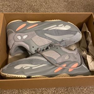 Yeezy 700 Boost like new!